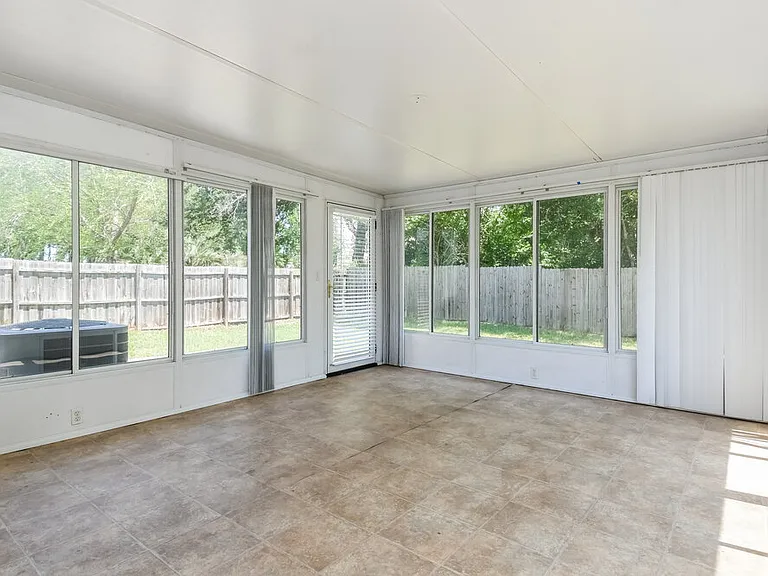 175 Nadia Michelle Ct S — Photo 14