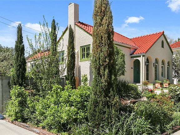 3rd image of 80 Versailles Blvd