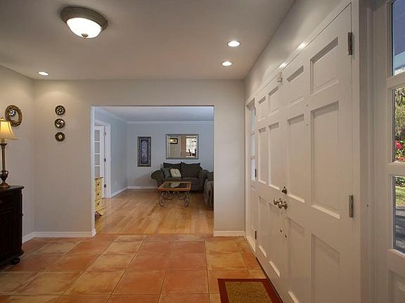 4th image of 10506 Carrollview Dr