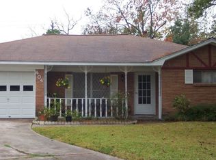 404 Kelly Ln, Baytown, TX 77521