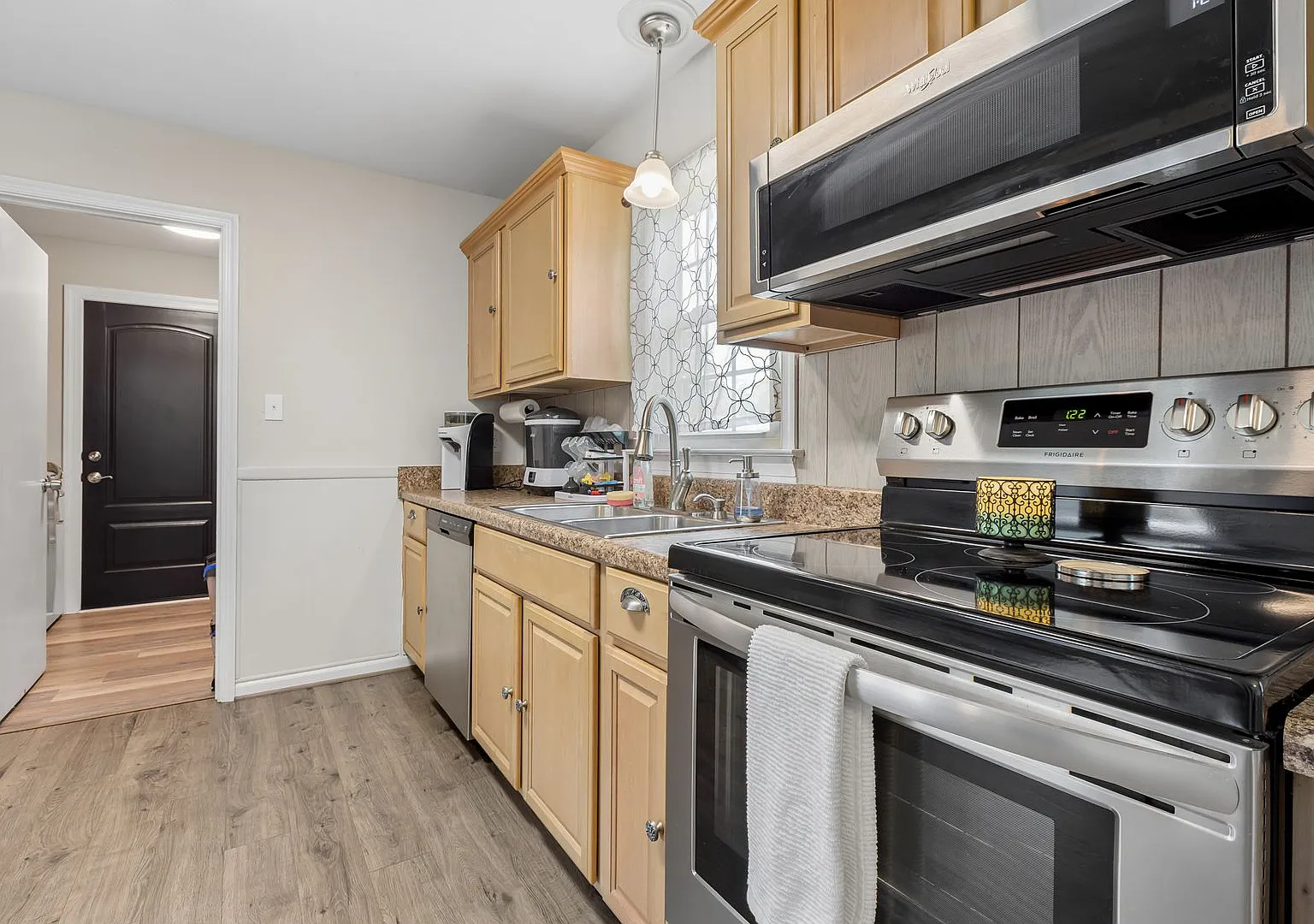 Beautiful Single Family Home! — Photo 4