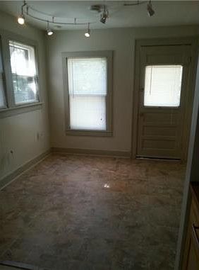 4th image of 2601 Essex Ave