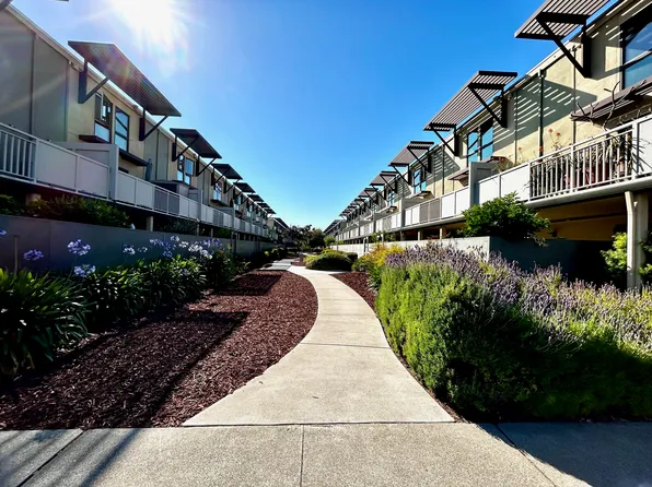 7108 Admiralty Ln, Foster City, CA 94404