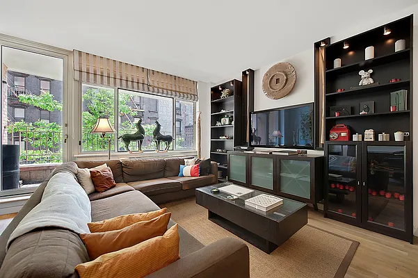 Sold by Nest Seekers International | media 1