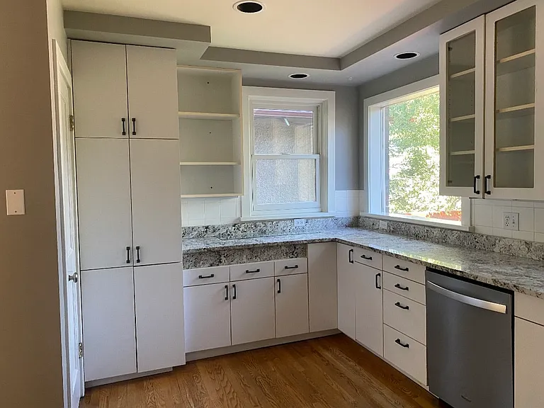 309 E Florida Ave — Photo 7