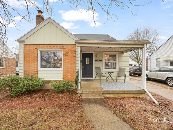 1811 Fremont Ave NW, Grand Rapids, MI 49504