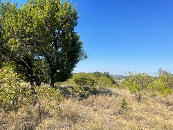 1030 Raven Cir, Graford, TX 76449