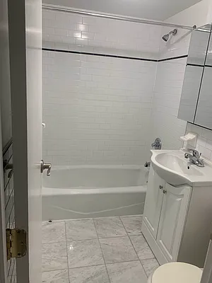 Rented by Oxford Property Group | media 22