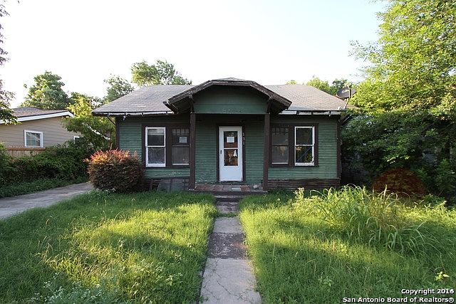 1st image of 131 W Vestal Pl