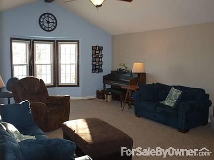 3rd image of 1624 Bardsey Ln