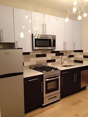 Rented by Evergreen Apartments BK | media 18