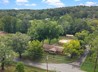 215 W Main St, Evening Shade, AR 72532