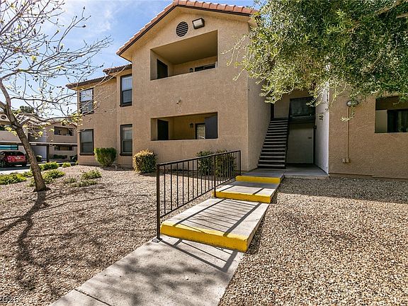 3rd image of 2451 N Rainbow Blvd Unit 2123