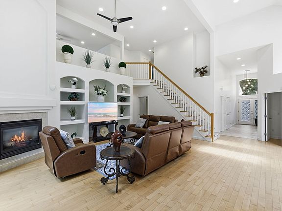 5th image of 15 Merrill Rd