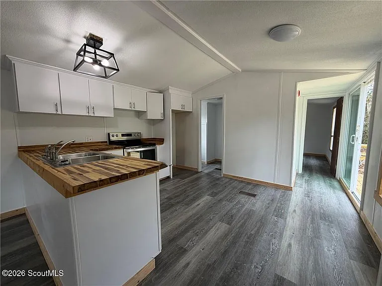 1222 White Dr N #E — Photo 7