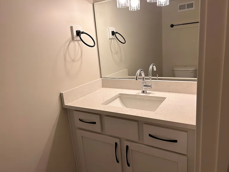 2713 Six Mile Ln — Photo 22