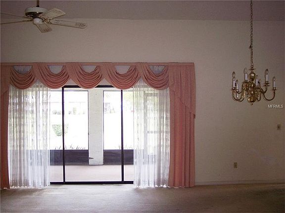3rd image of 308 Sedgewick Ct