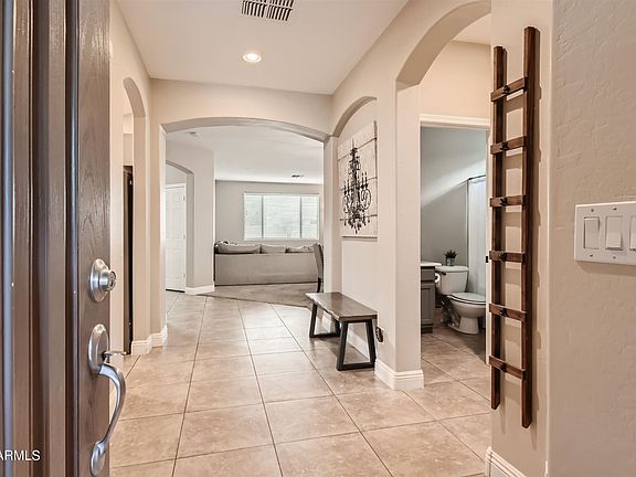 4th image of 2235 W Via Caballo Blanco