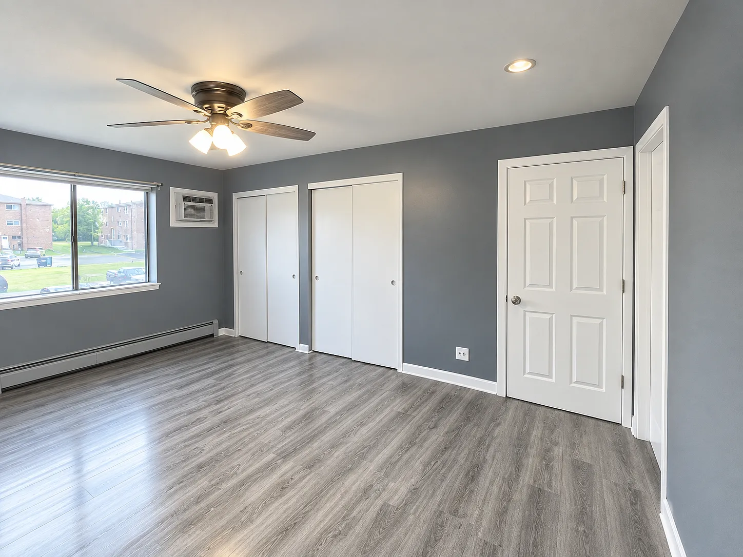 2 bed, 900 sqft, $1,650 — Photo 2