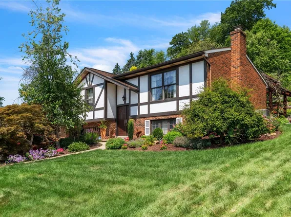 646 Ray Dr, Carnegie, PA 15106