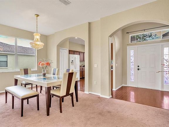 4th image of 1938 Griffins Green Dr