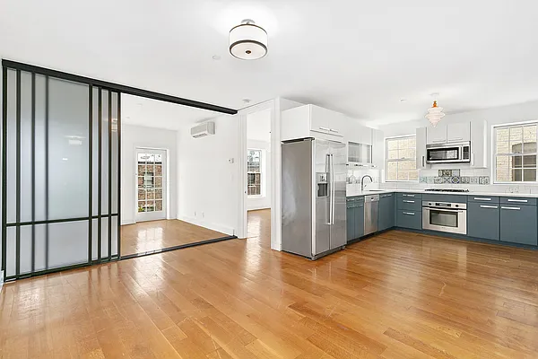 Sold by Compass | media 8