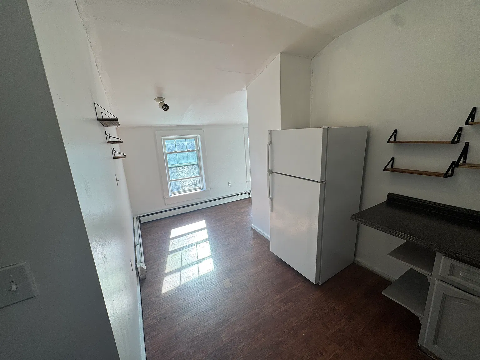 155 Pleasant St — Photo 4