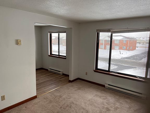 5th image of 2738 Alder Creek Dr S APT 4