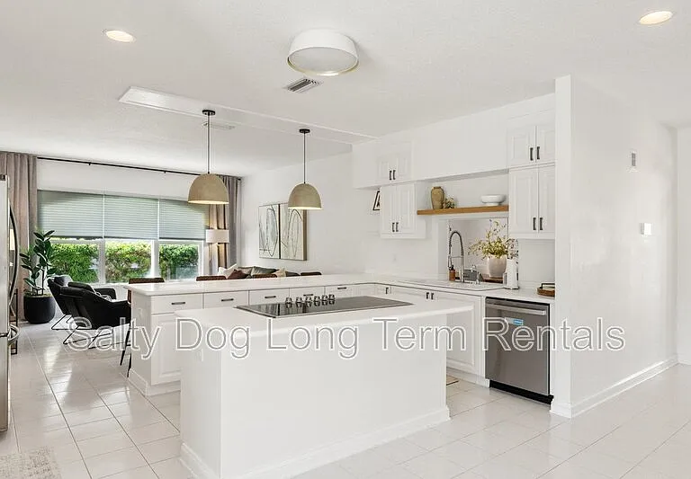 626-1 Riverside Dr — Photo 16