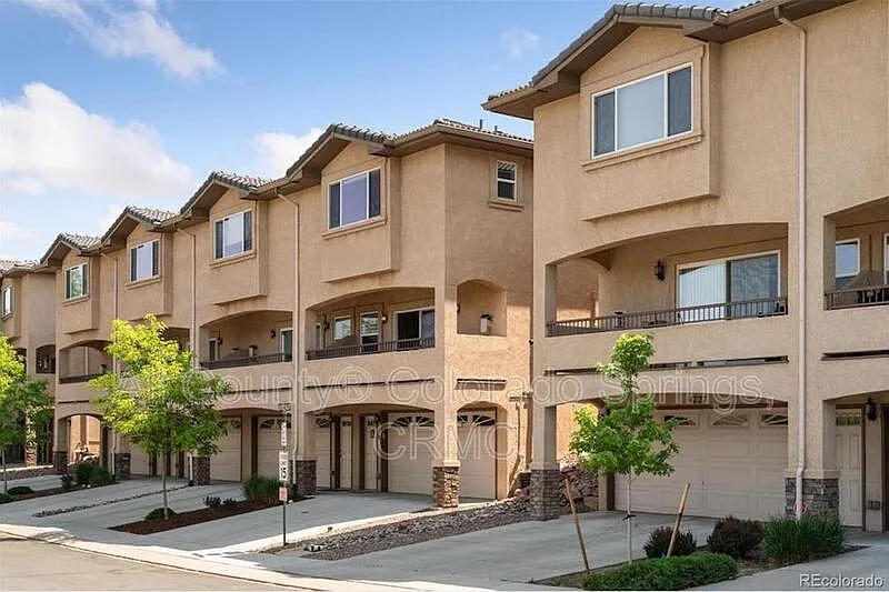 4719 Iron Horse Villas Point