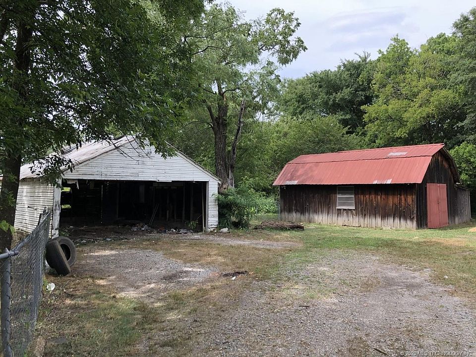 2nd image of 21252 E Branson Rd
