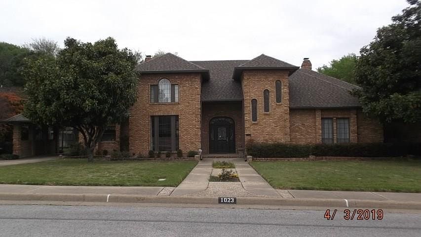 1st image of 1023 Beaver Creek Dr