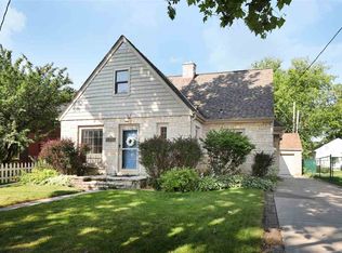 1807 N Superior St, Appleton, WI 54911