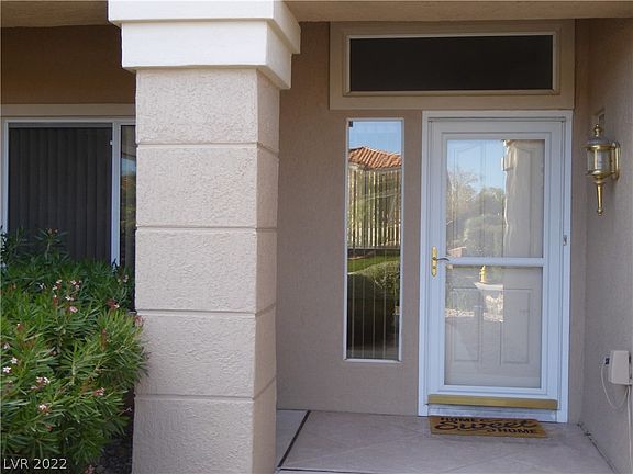 4th image of 2833 Vista Butte Dr