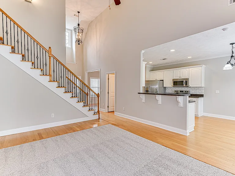 4116 Chastain Dr — Photo 8