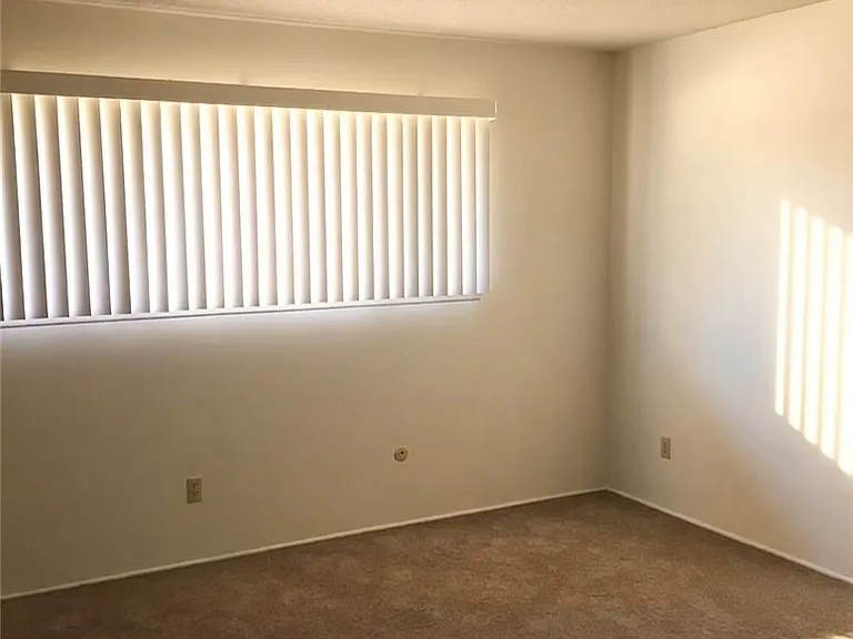 2730 McAllister St — Photo 14
