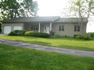 W8146 Airport Rd, Crivitz, WI 54114