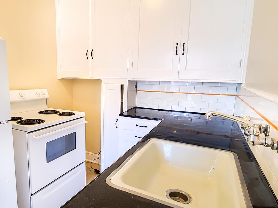 2nd image of 2167 NW Flanders St #0b0b4a317