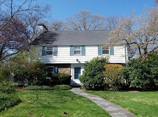 2 Boulder Brae Ln, Larchmont, NY 10538