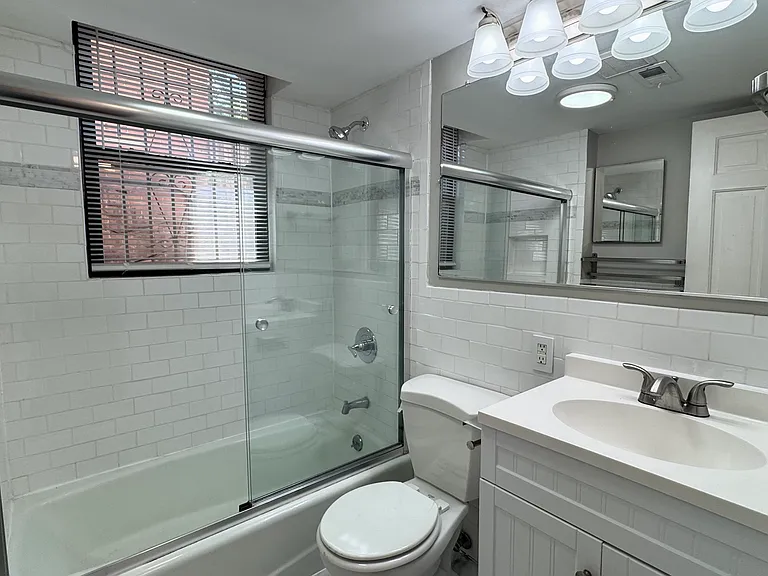 1661 Park Rd NW #B2 — Photo 10