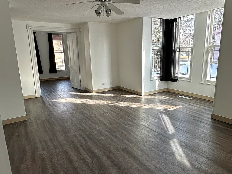 1019 White Bear Ave N #1 — Photo 10