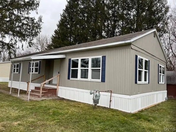 41 Bell Ln, Freeville, NY 13068