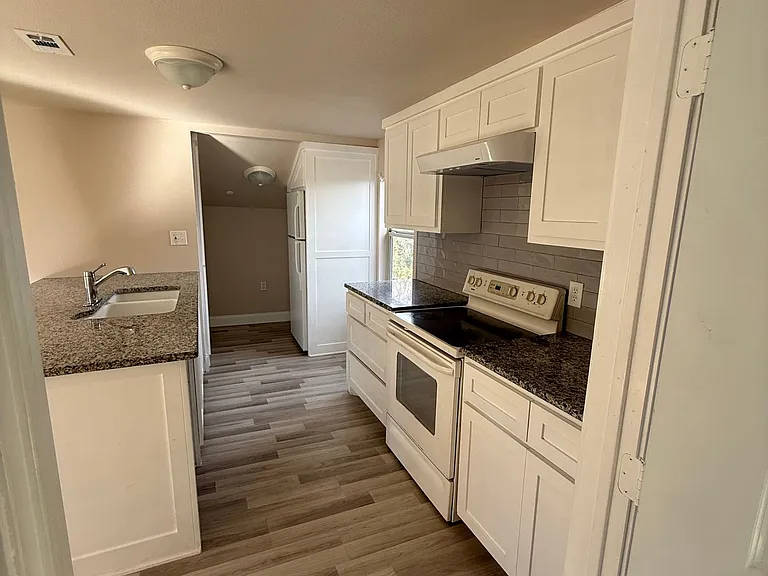 5317 Purington Ave #B — Photo 6