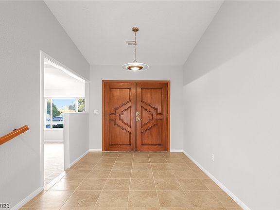 4th image of 3115 S Torrey Pines Dr