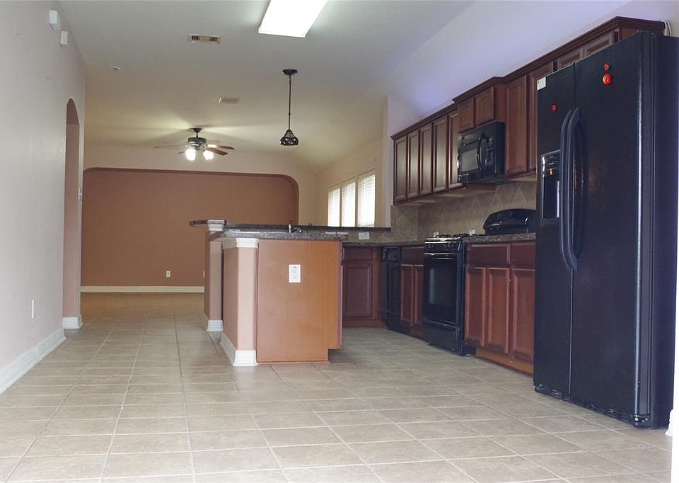 1st image of 18319 Mable Pond Ln