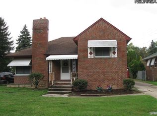 3908 W Ridgewood Dr, Parma, OH 44134