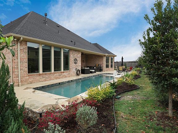 2nd image of 5718 Crockett Creek Ct
