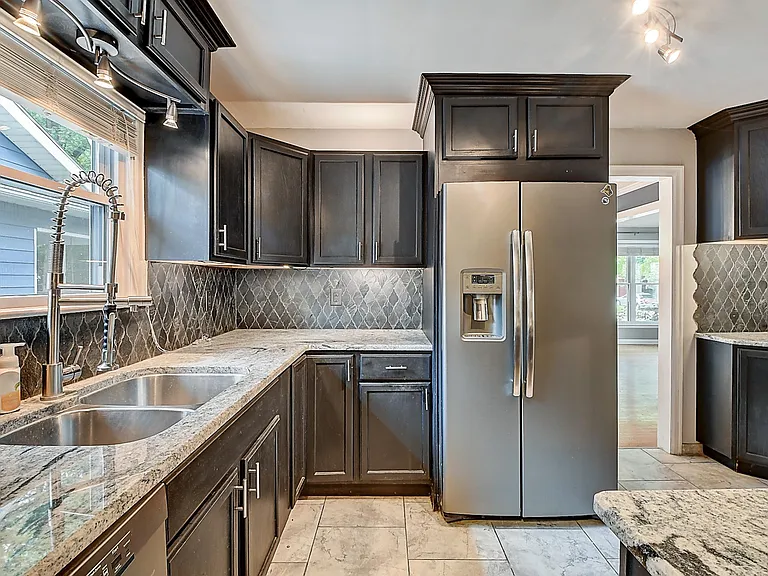 6015 Norwaldo Ave — Photo 14