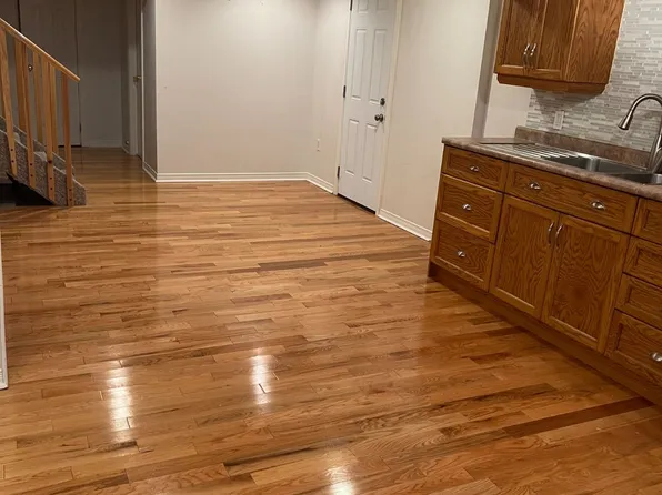 22 Perkinsfield St #Basement, Whitby, ON L1N 8K2