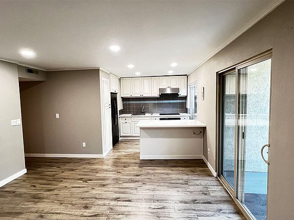 3rd image of 12424 NE 145th Street #C10